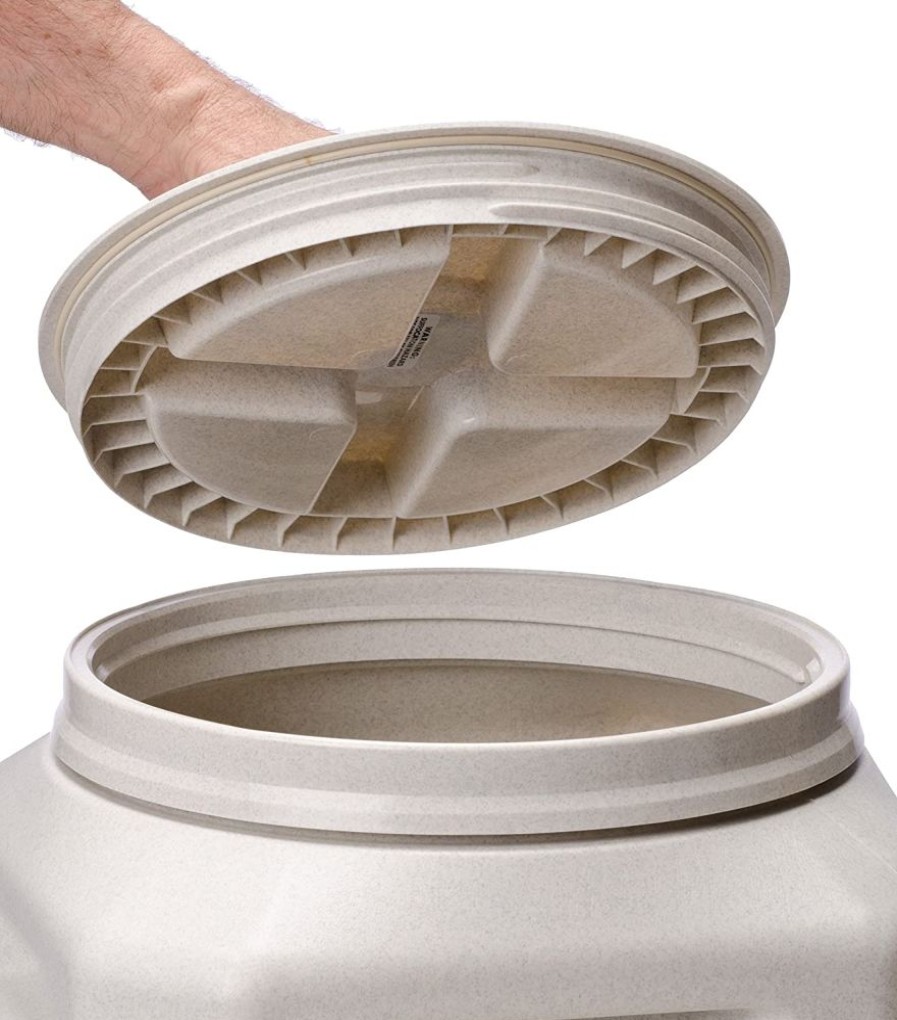 Bowls & Feeding Supplies GAMMA2® Vittles Vault™ | Vittles Vault® Outback Food Storage Container